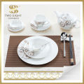 Ensemble de dîner en gros de porcelaine royale, vaisselle de restaurant utilisé, assiette pour la décoration de mariage